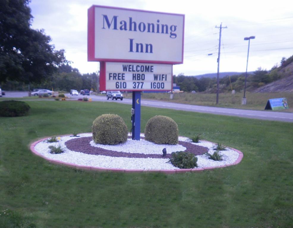 Mahoning Inn Lehighton Exterior photo
